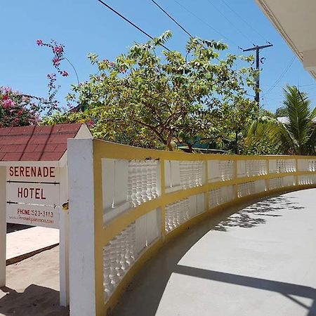 Serenade Hotel Placencia 외부 사진