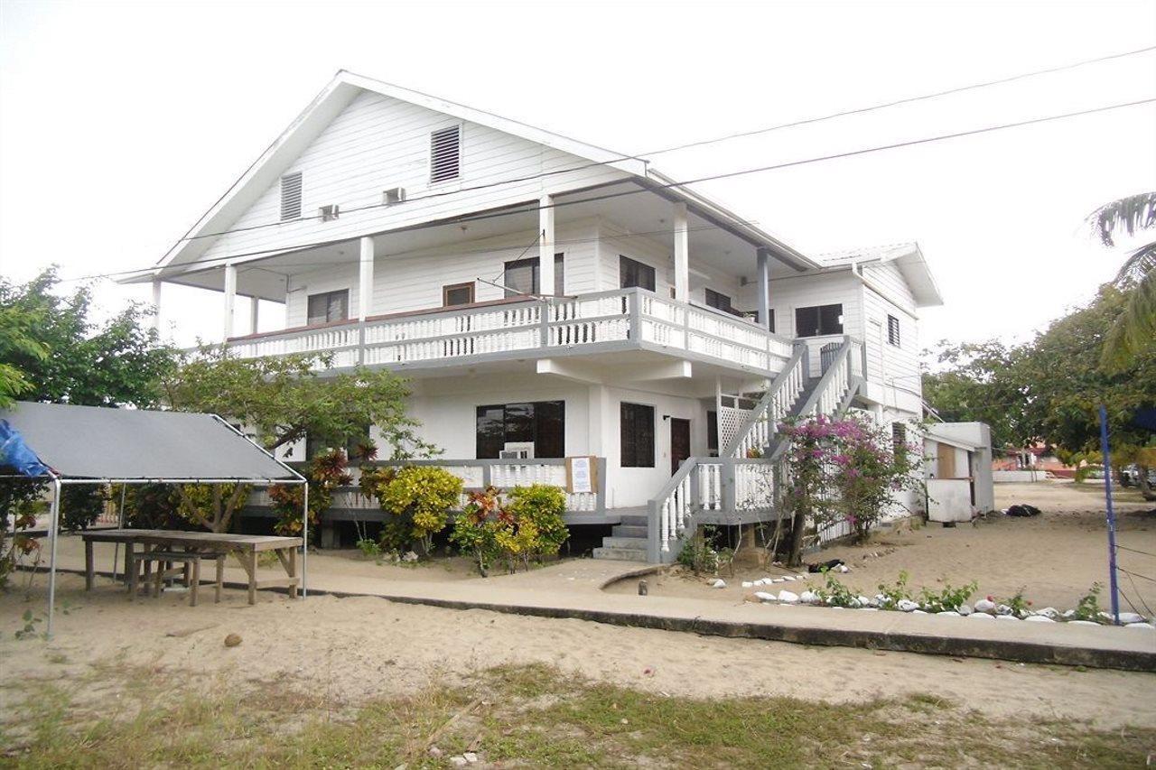 Serenade Hotel Placencia 외부 사진