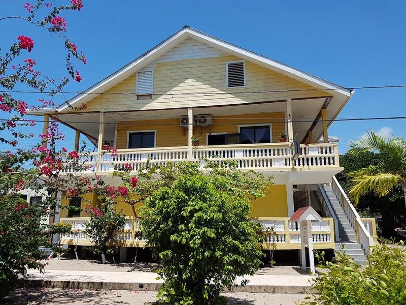 Serenade Hotel Placencia 외부 사진