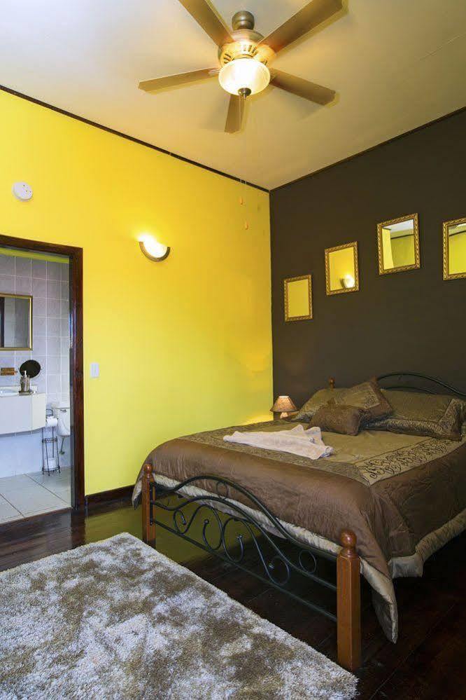 Serenade Hotel Placencia 외부 사진